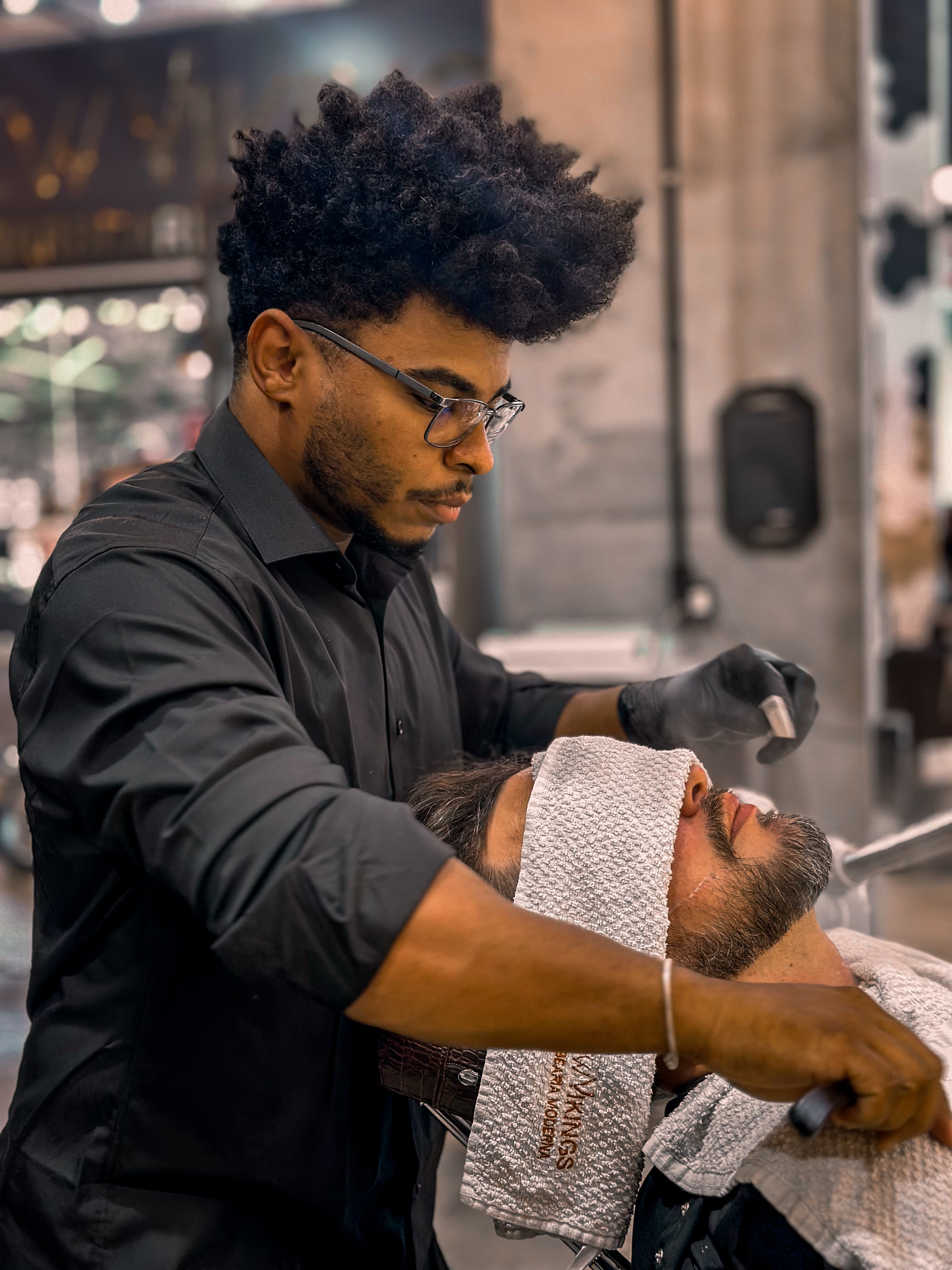 Anderson Sousa, profissional da New Vikings Barbearia