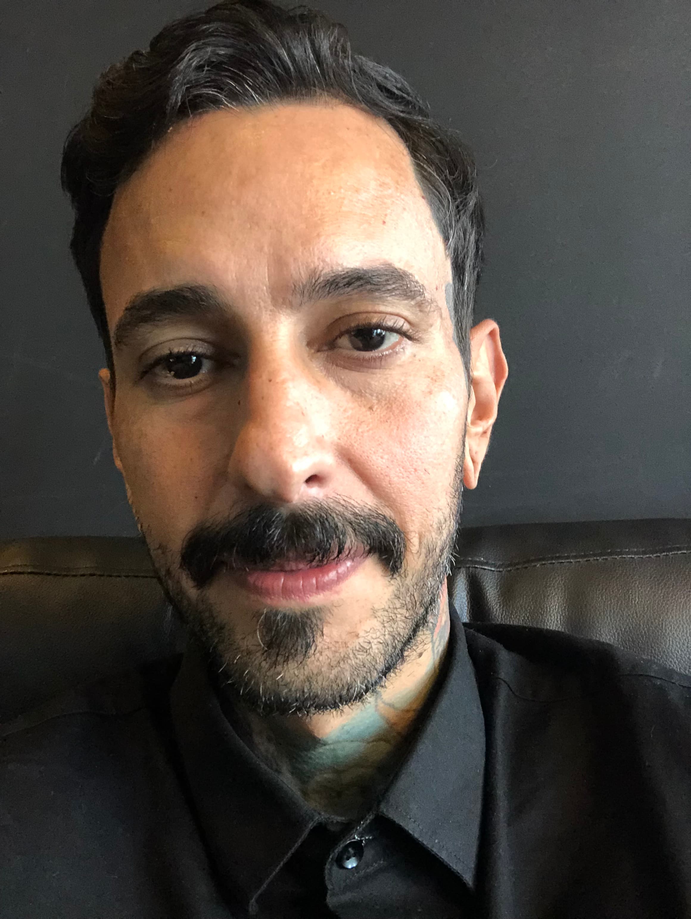 Roni, profissional da New Vikings Barbearia